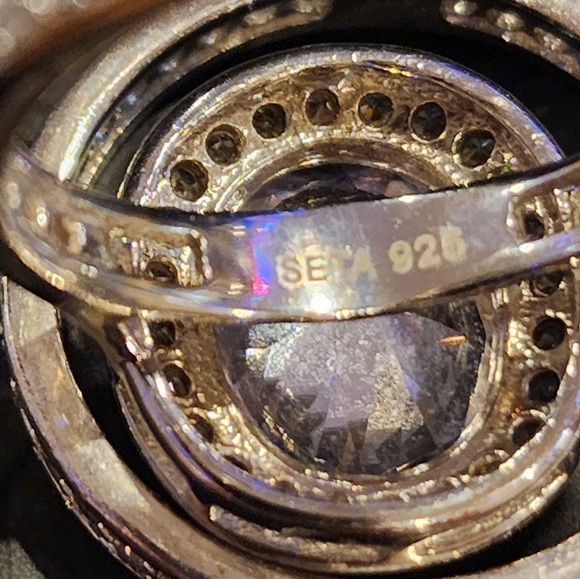 Stunning 6.48 TCW Oval CZ Zirconia Halo Bridal Set in Platinum - Picture 9 of 12